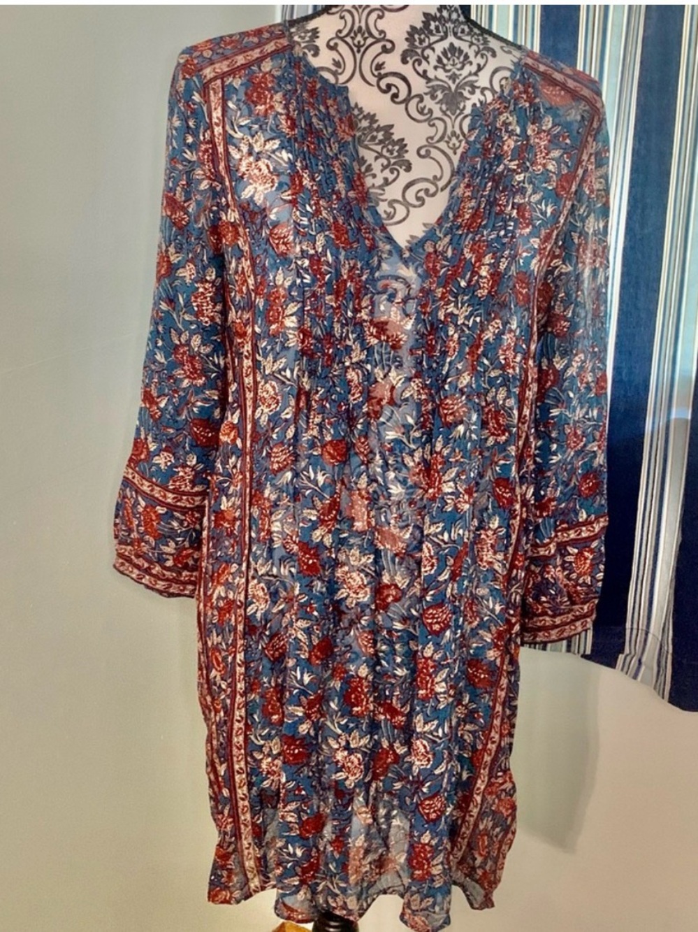Joie 100% silk Blue Floral Long-Sleeve V-Neck Tunic Dress